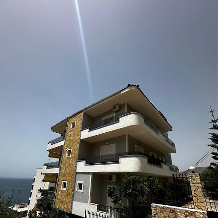 Ylli'S Apartments Saranda Dış mekan fotoğraf