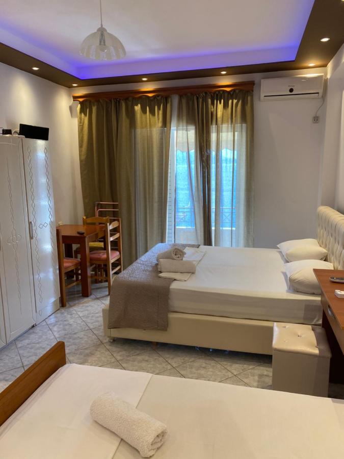 Ylli'S Apartments Saranda Dış mekan fotoğraf