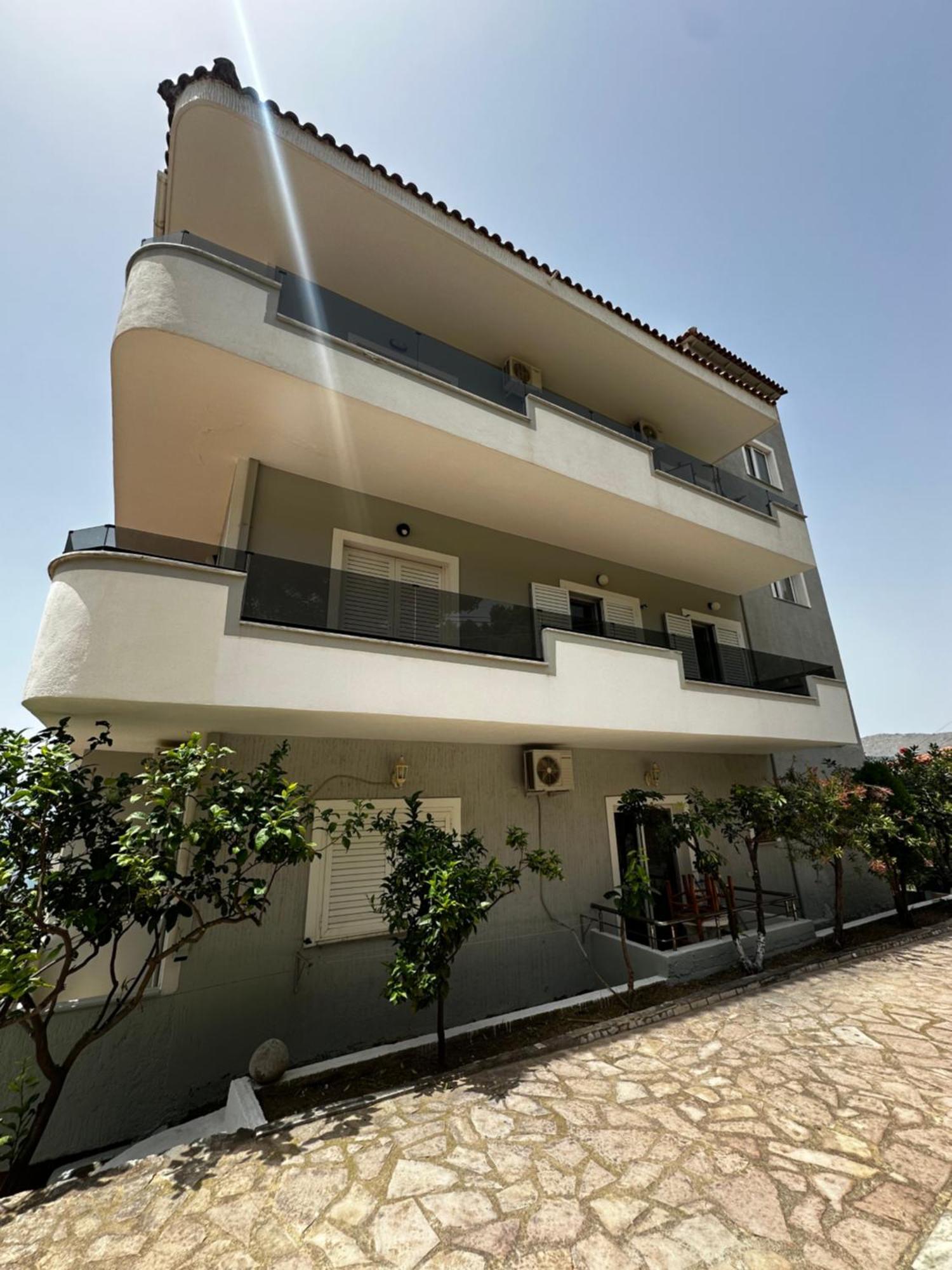Ylli'S Apartments Saranda Dış mekan fotoğraf