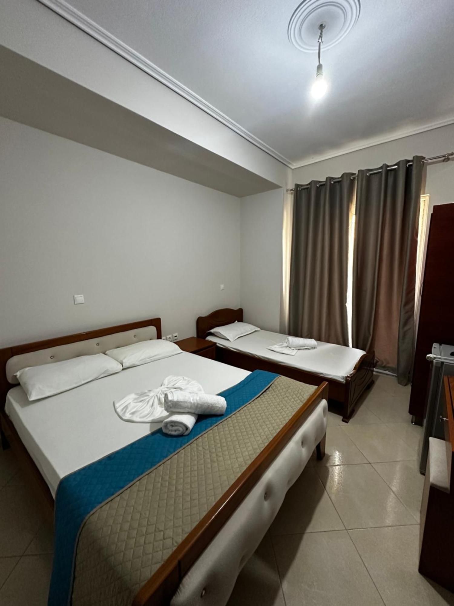 Ylli'S Apartments Saranda Dış mekan fotoğraf