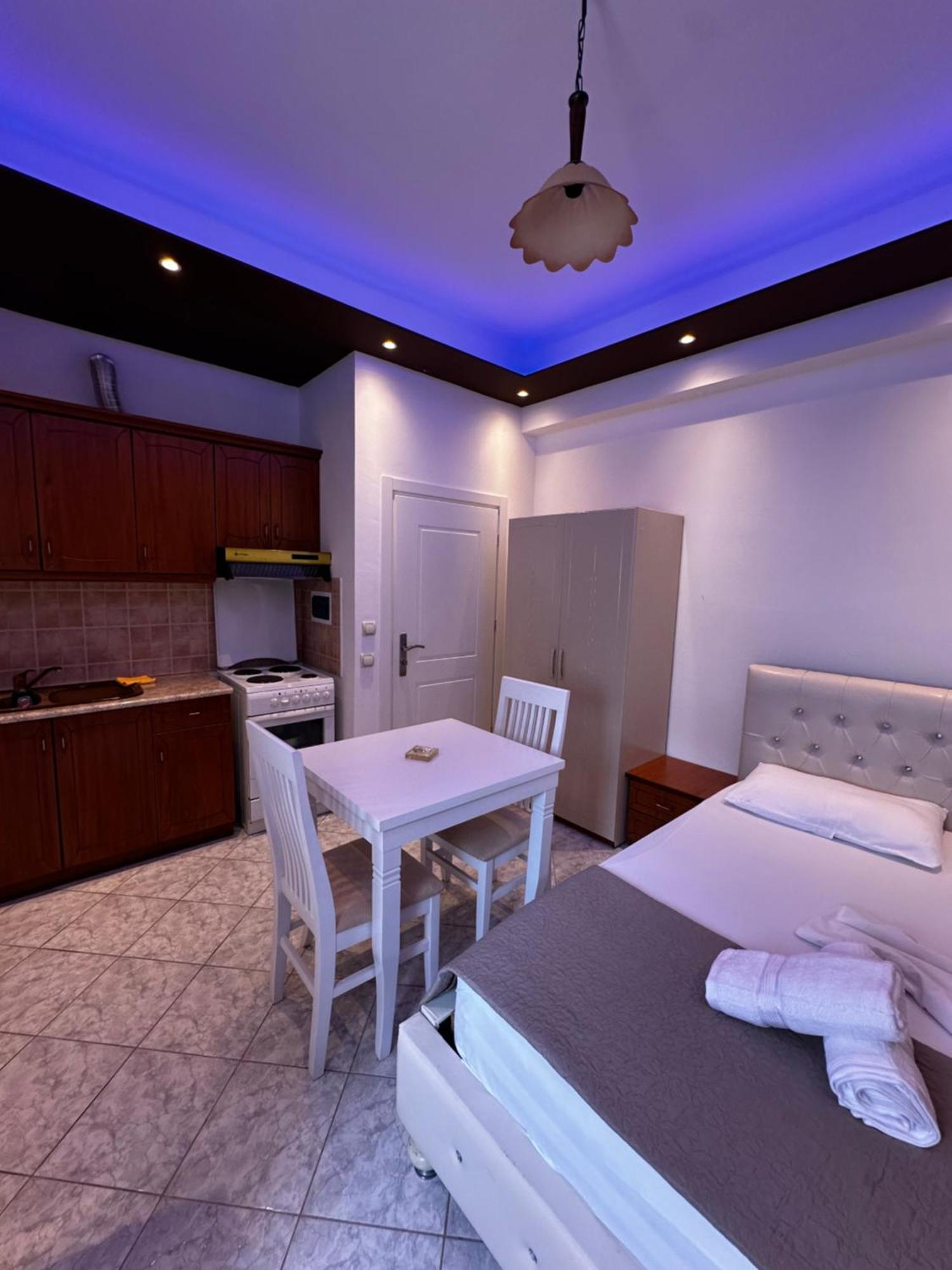 Ylli'S Apartments Saranda Dış mekan fotoğraf