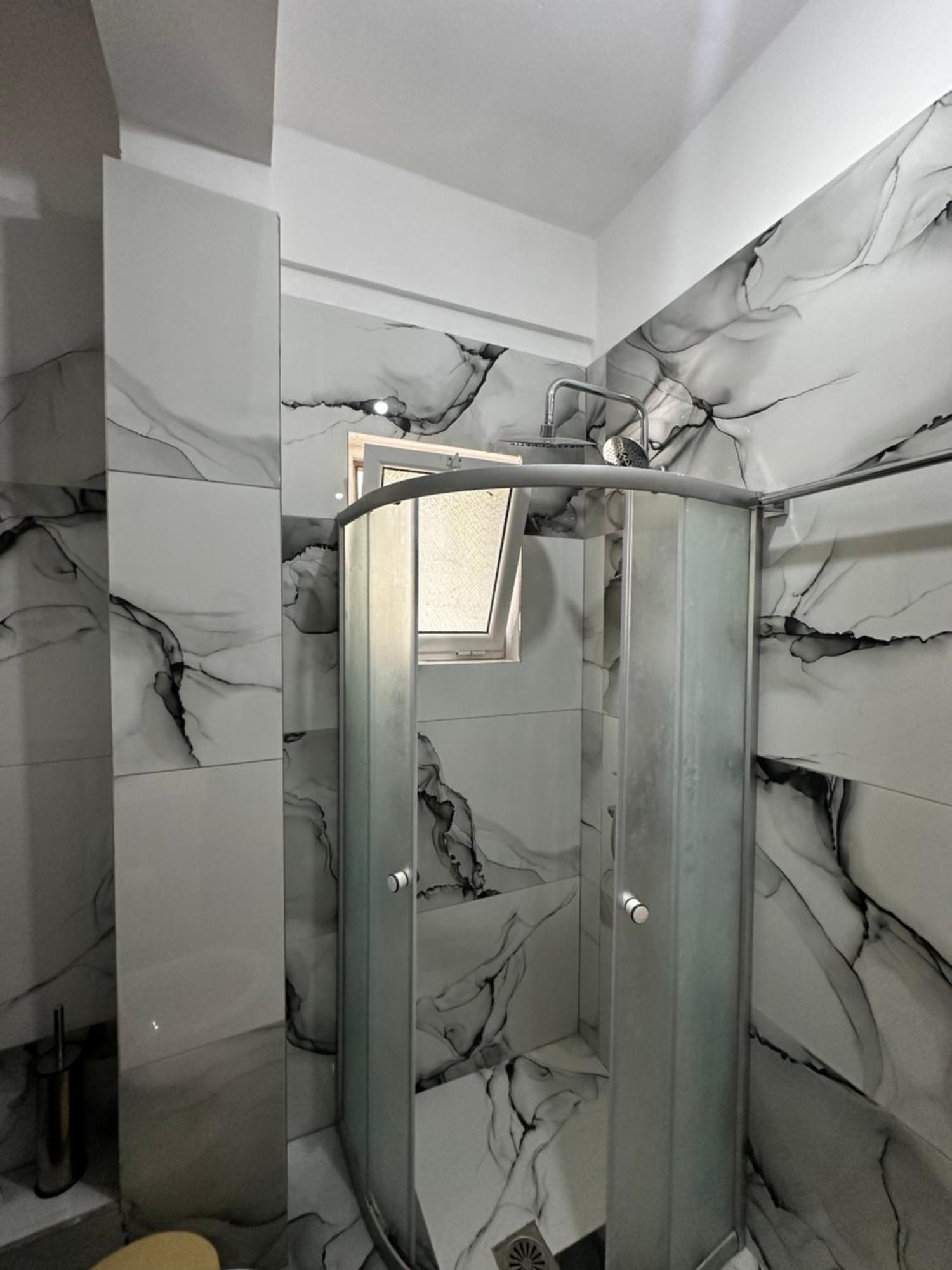 Ylli'S Apartments Saranda Dış mekan fotoğraf