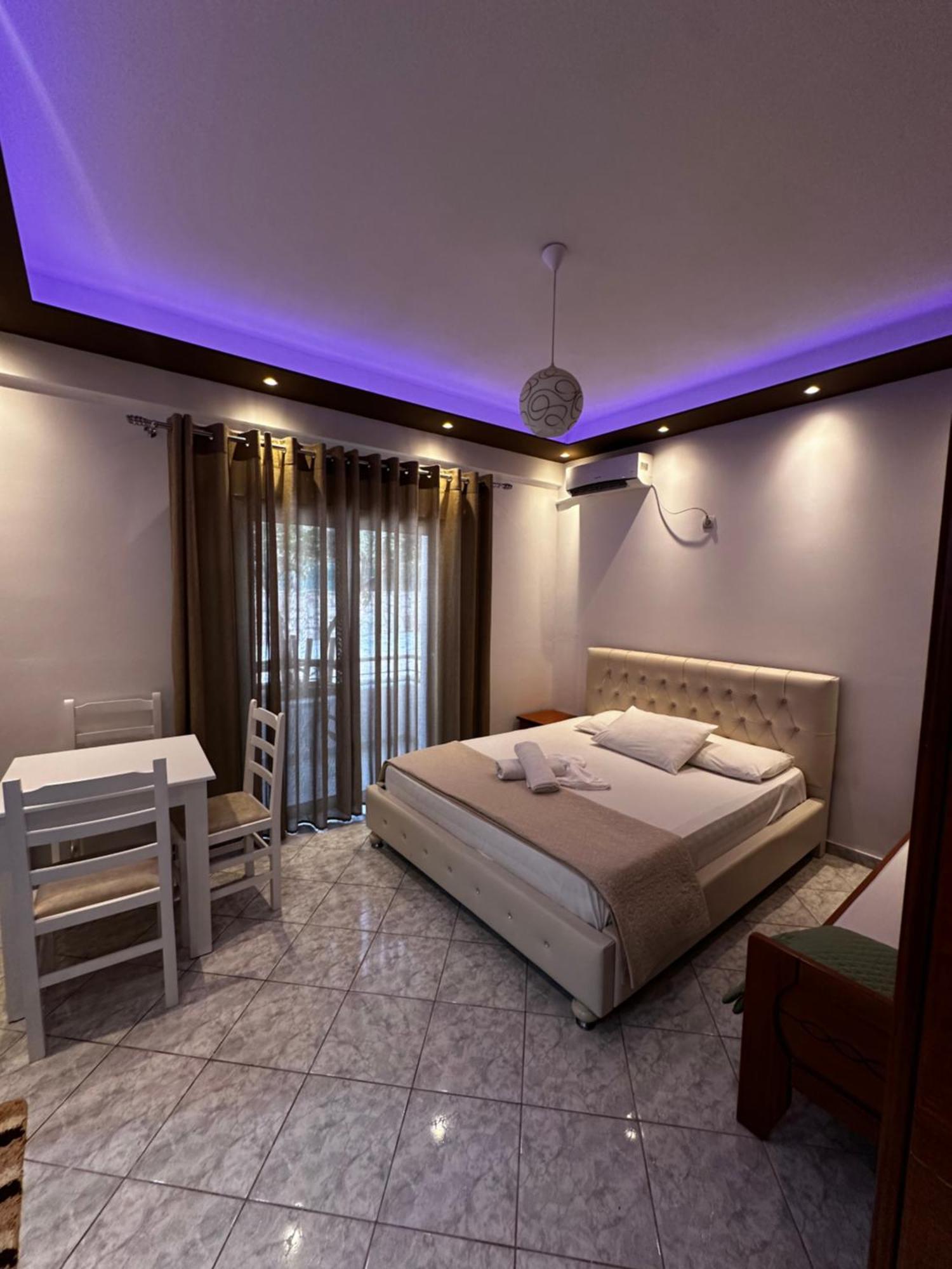 Ylli'S Apartments Saranda Dış mekan fotoğraf