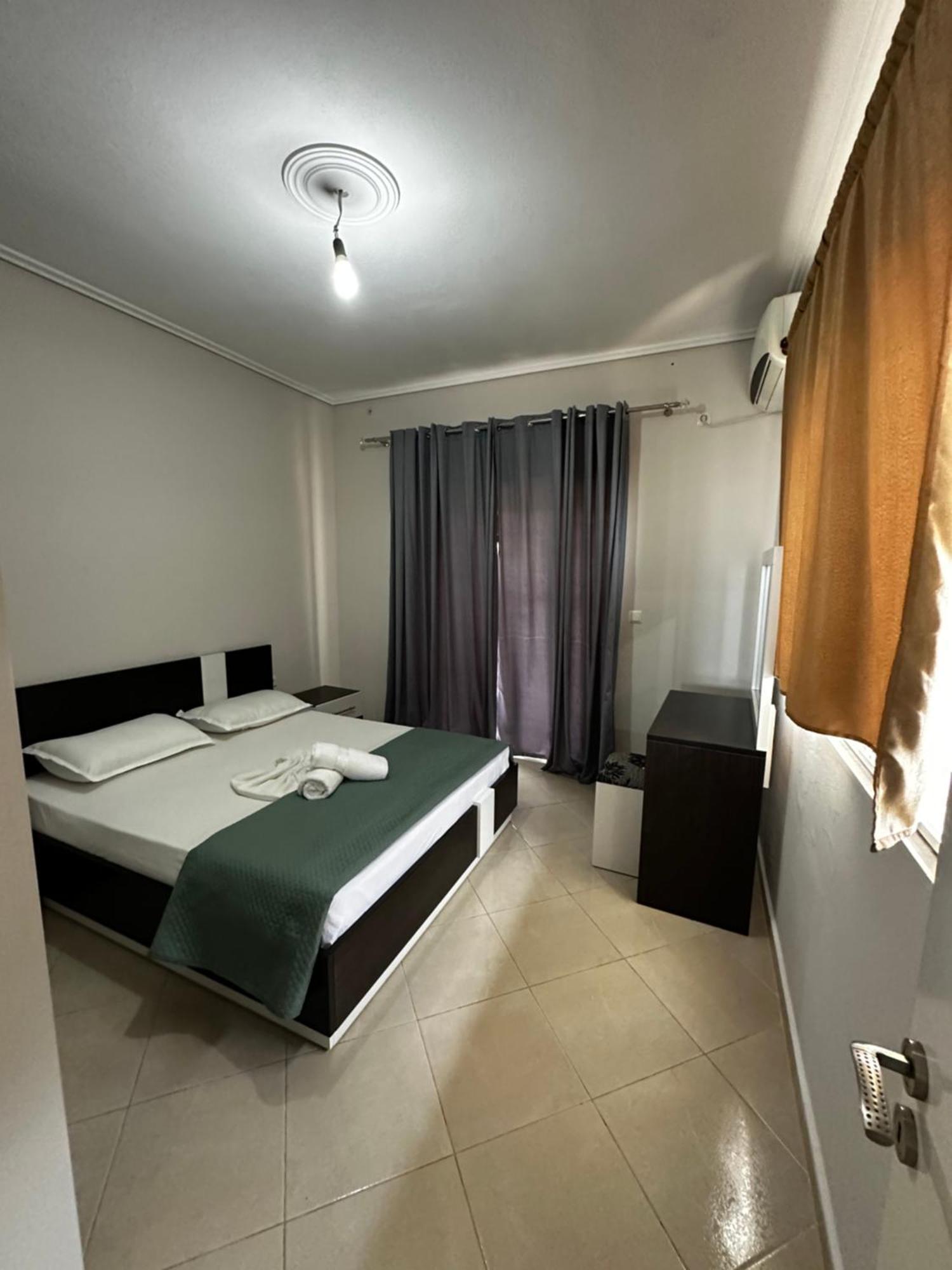 Ylli'S Apartments Saranda Dış mekan fotoğraf